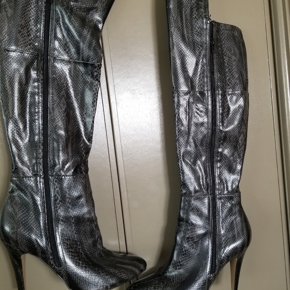 Is It Python Sleekly Snake Boots - image 4